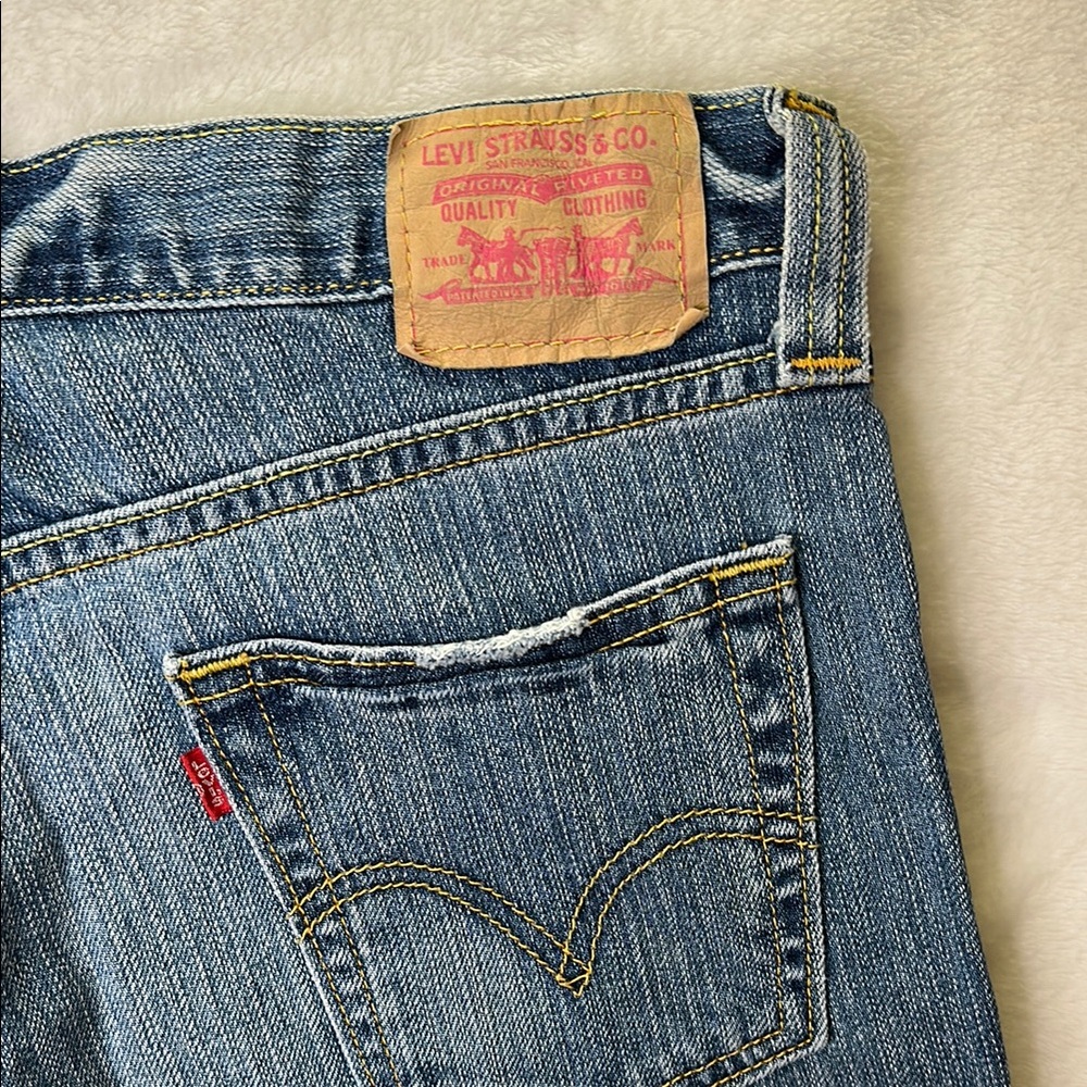 Levi's Slouch, Bootcut Jeans - Picture 7 of 7